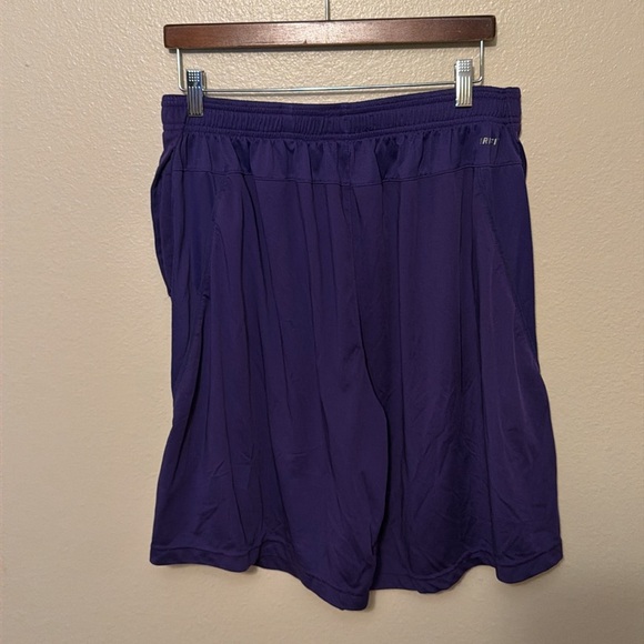 Nike Dri-fit XL athletic shorts - Picture 3 of 5